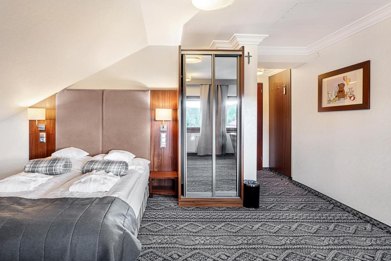 Villa Zrodlo & Spa Krynica Zdroj Luaran gambar