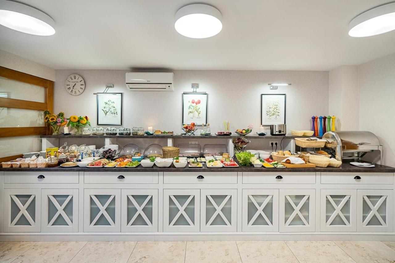 Villa Zrodlo & Spa Krynica Zdroj Luaran gambar