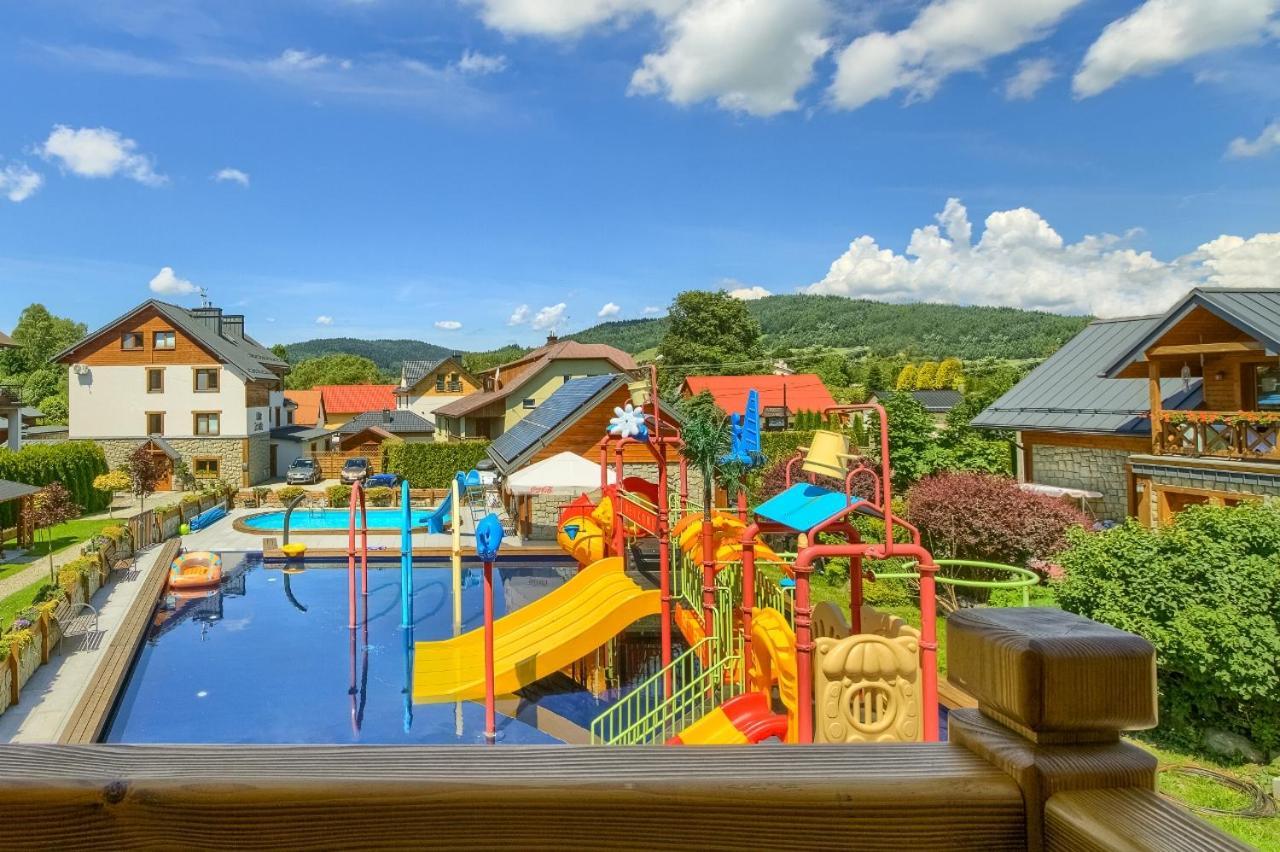 Villa Zrodlo & Spa Krynica Zdroj Luaran gambar