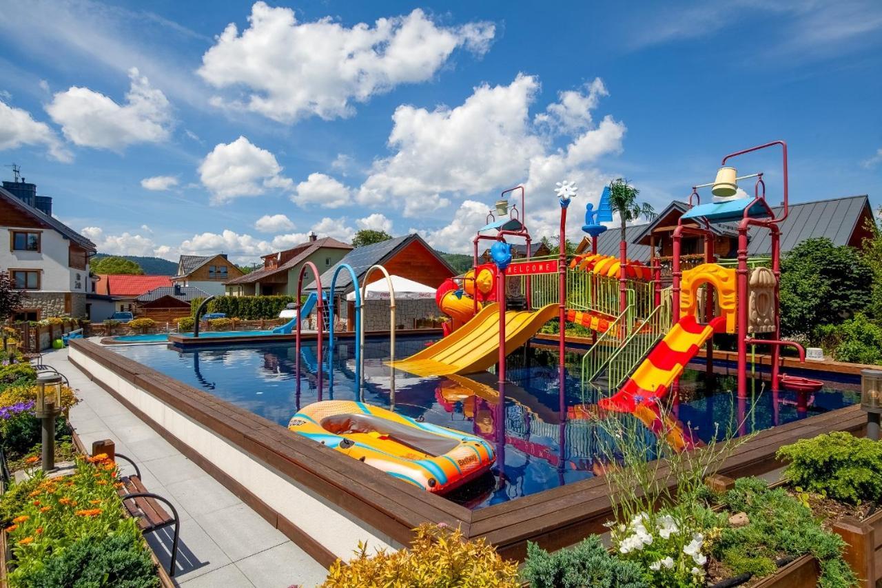 Villa Zrodlo & Spa Krynica Zdroj Luaran gambar